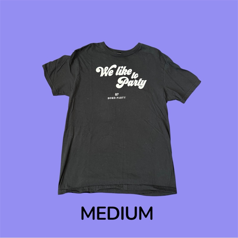 Black Graphic T-Shirt - Medium